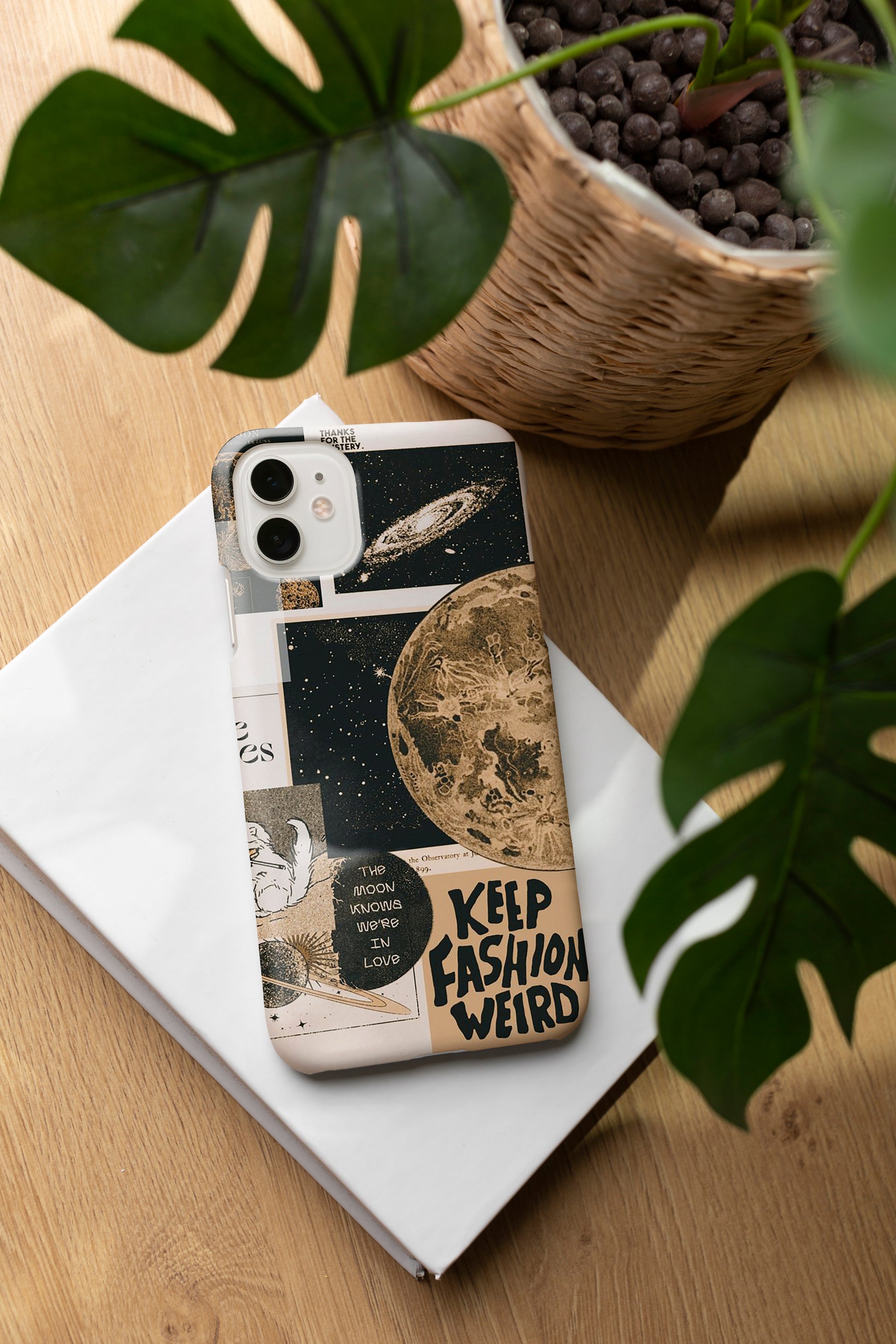 AD004 - Keep Fashion Weird - Galaxy Mobile Case