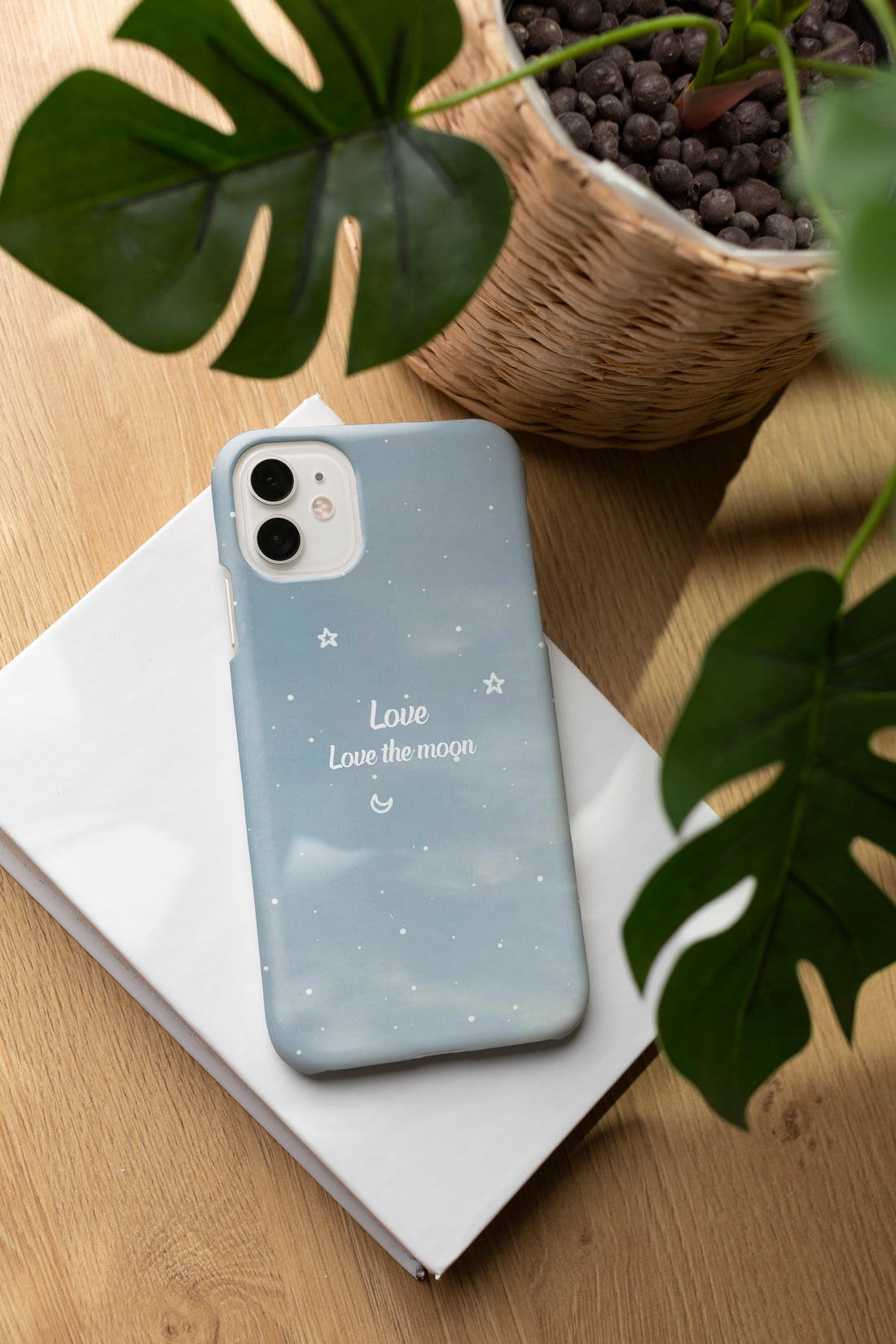 AD010 - Love The Moon - Mobile Case