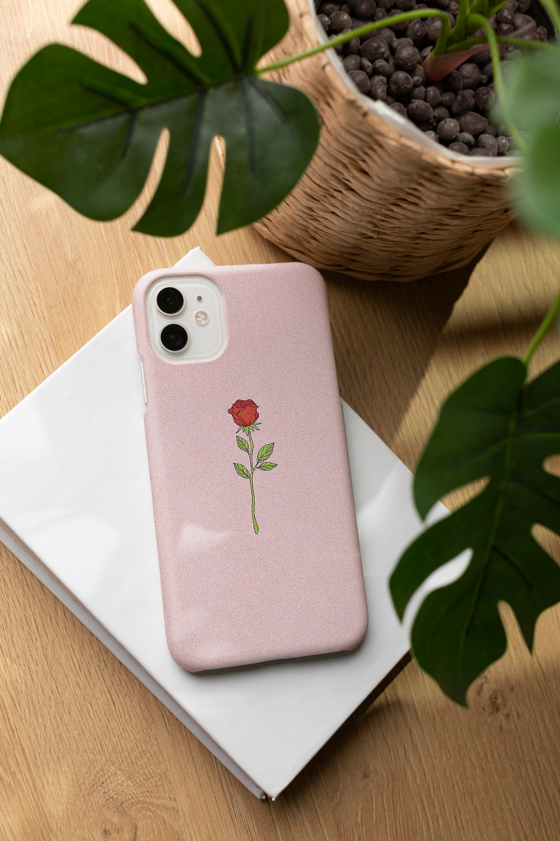 AD051 - Aesthetic - Mobile Case