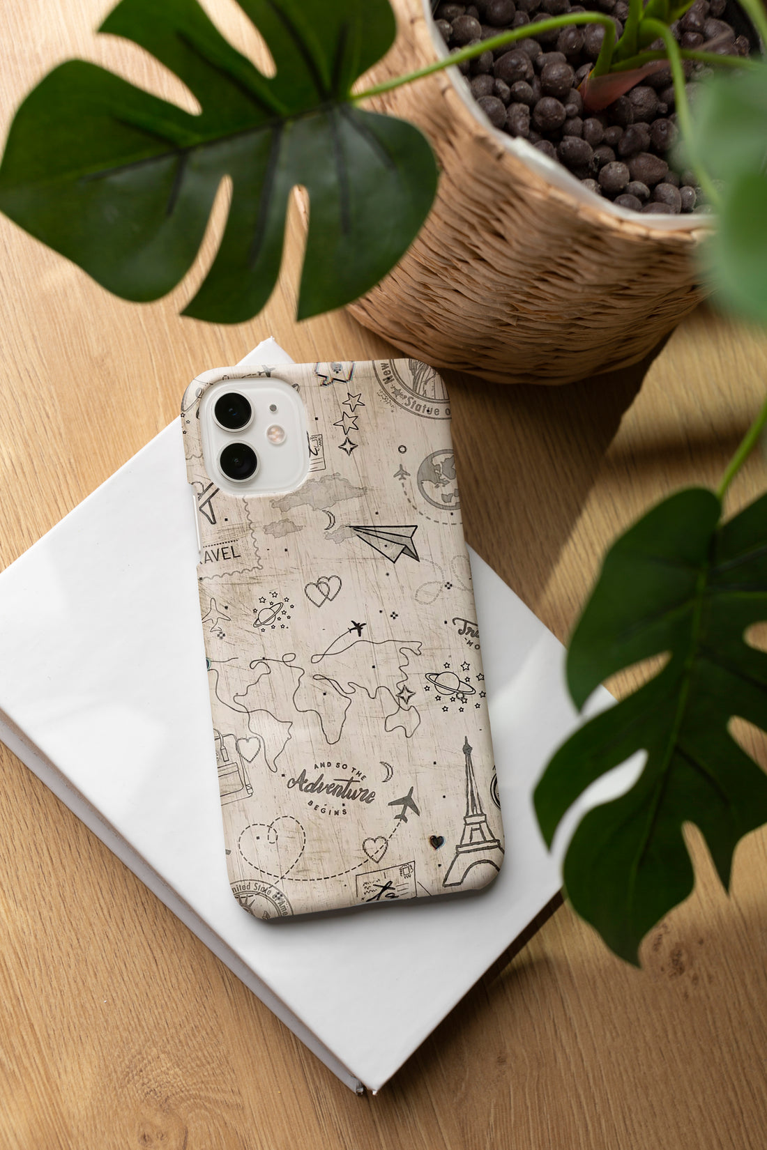 AD082 - Adventures Begins - Travel Mobile Case