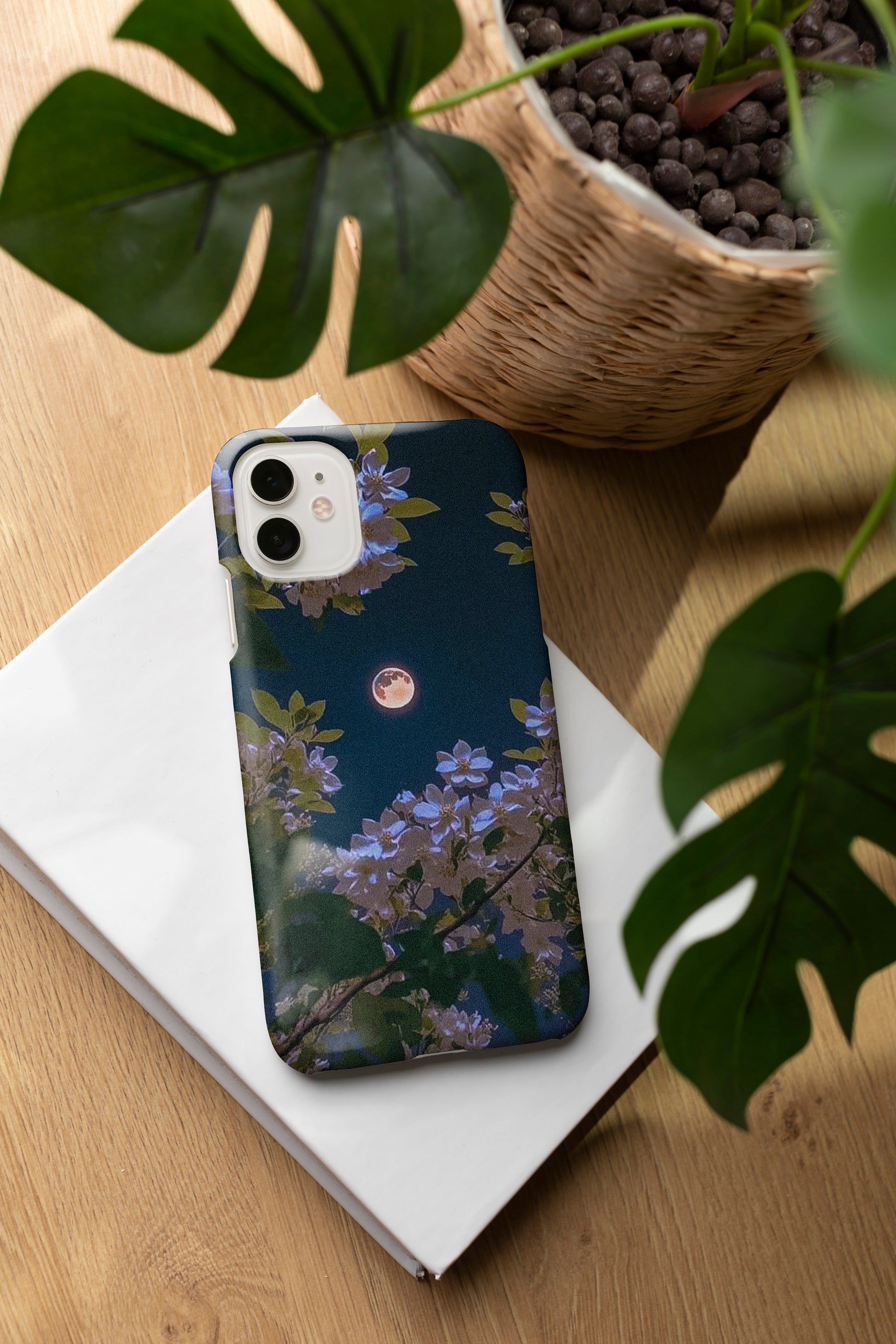 AD090 - Aesthetic Moon - Mobile Case
