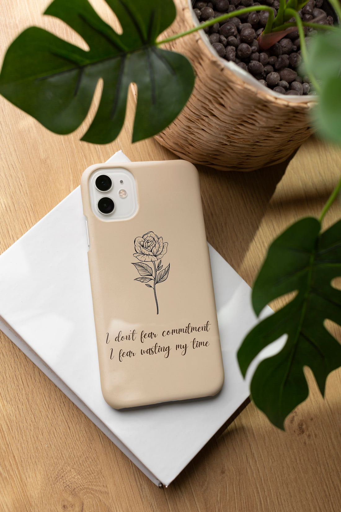 AD117 - I Don`t Fear Commitment - Floral Mobile Case