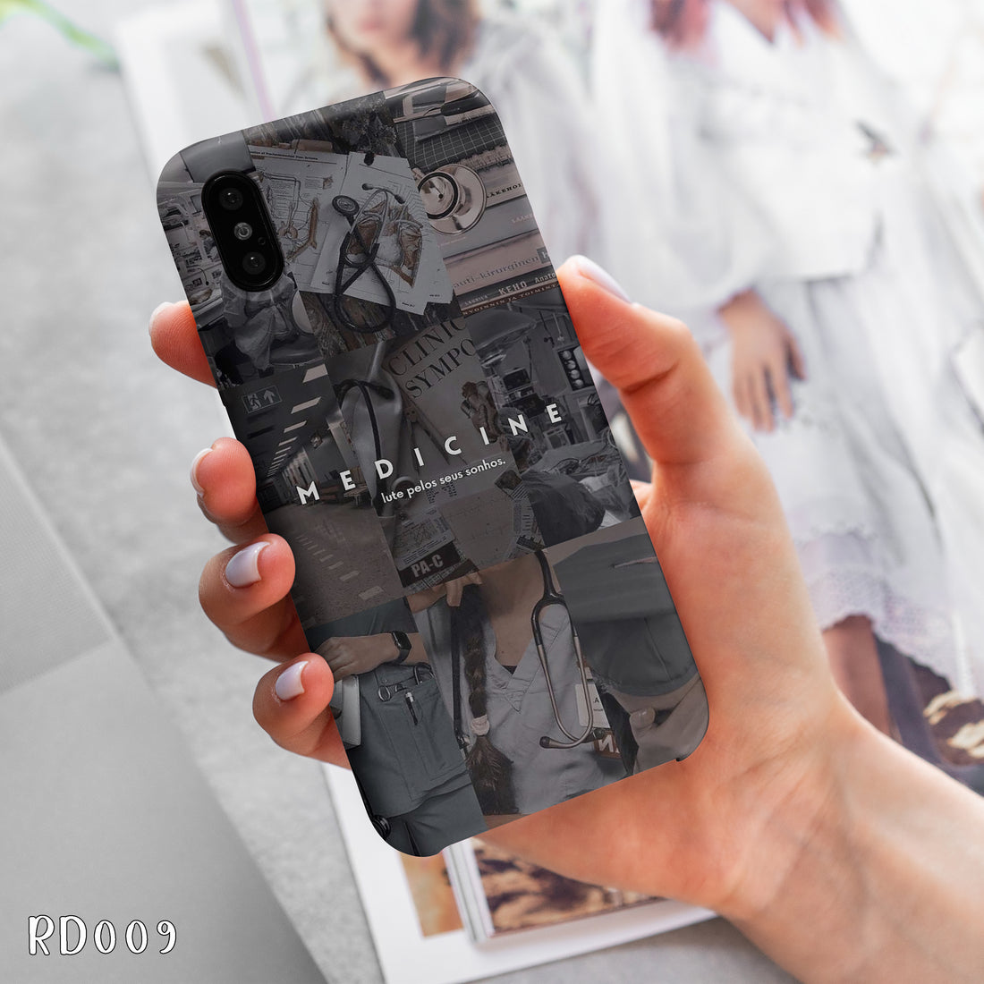 AD009 - Medicine - Doctor Mobile Case