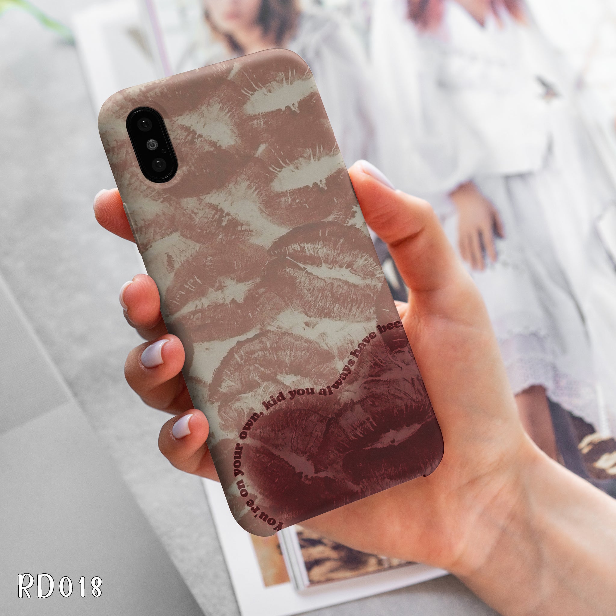 RD018 - Red Lips - Heart Mobile Case