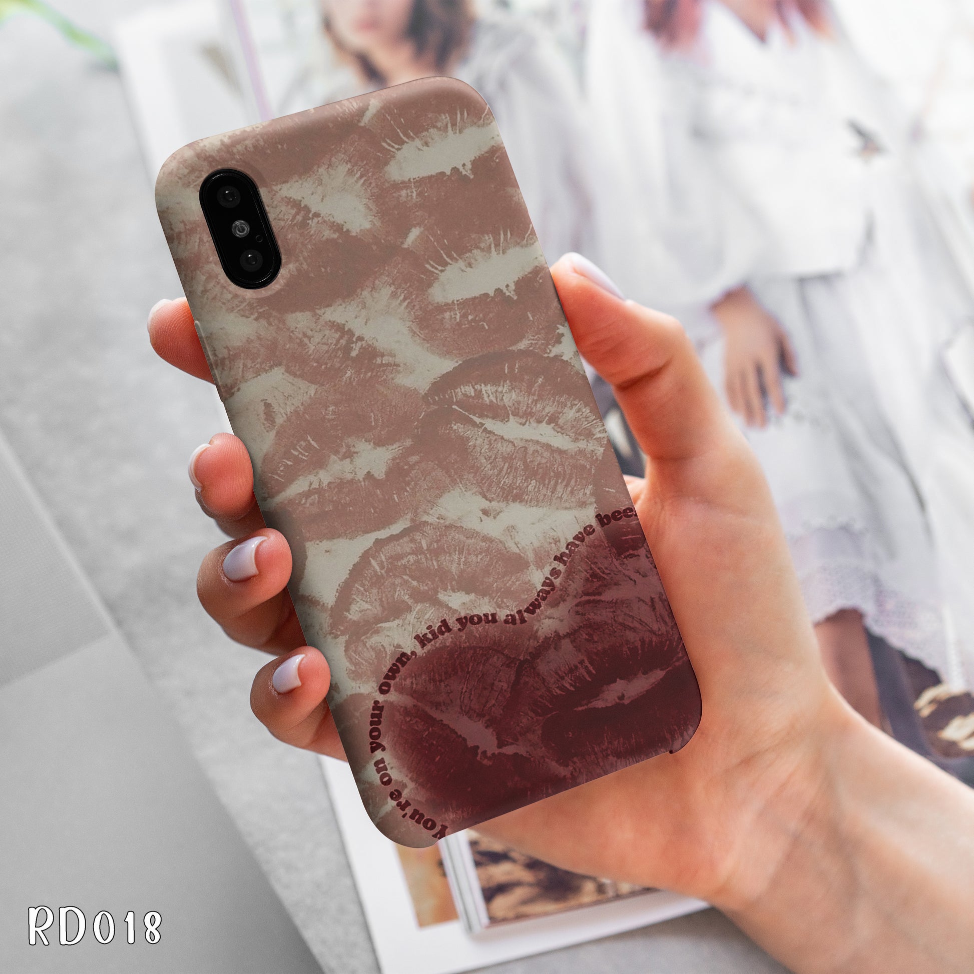 RD018 - Red Lips - Heart Mobile Case